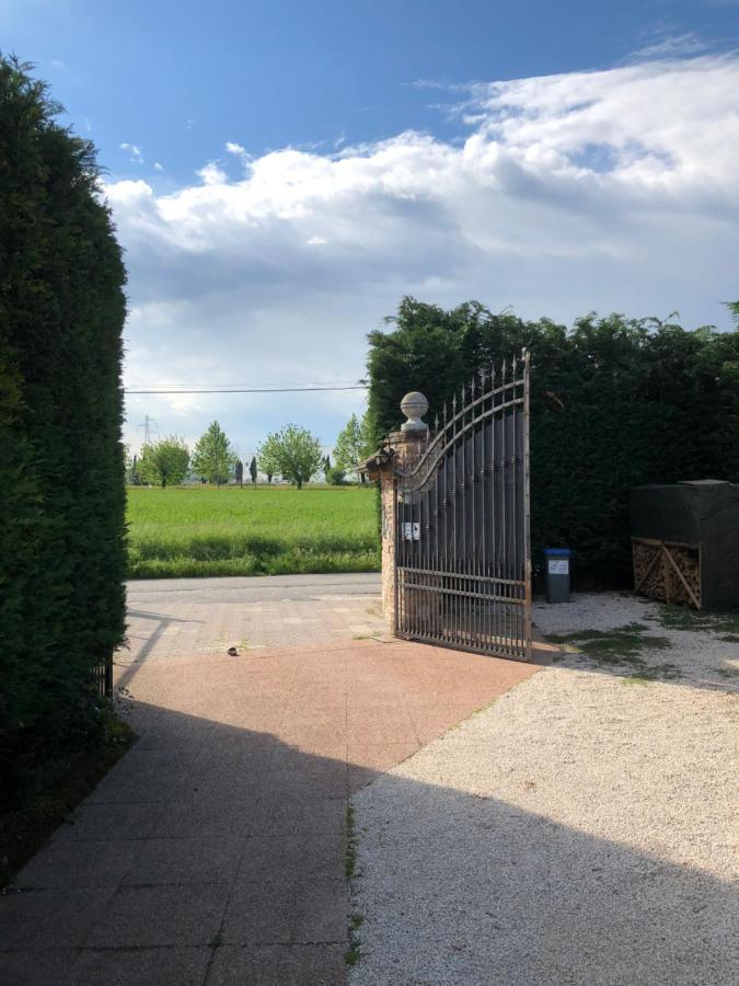 Garda Family House Hotel Desenzano del Garda Luaran gambar